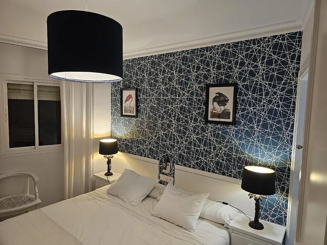 Hostal Luna De Nerja 2*,