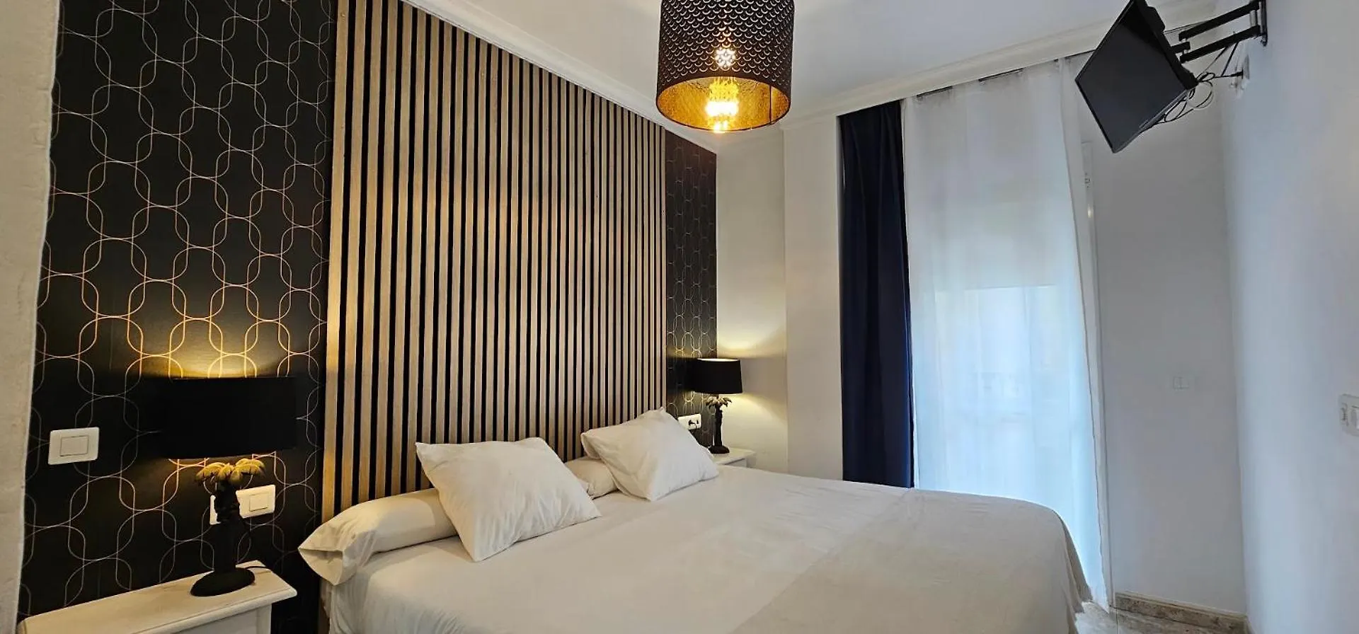 Ξενοδοχείο Hostal Luna De Nerja