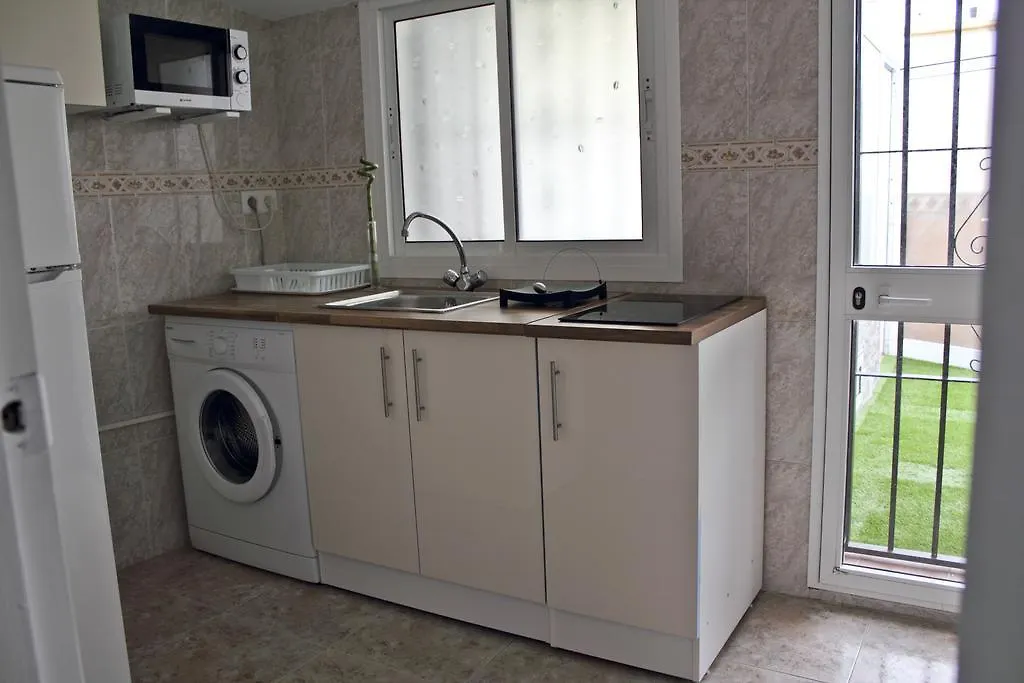 Ξενοδοχείο Hostal Luna De Nerja