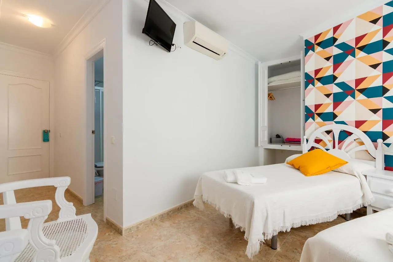 Hostal Luna De Nerja Hotel