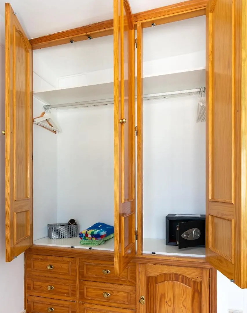 Hostal Luna De Nerja Hotel
