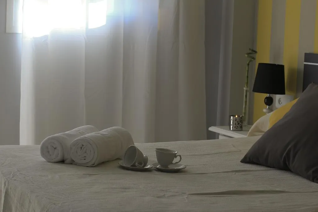 Hotell Hostal Luna De Nerja