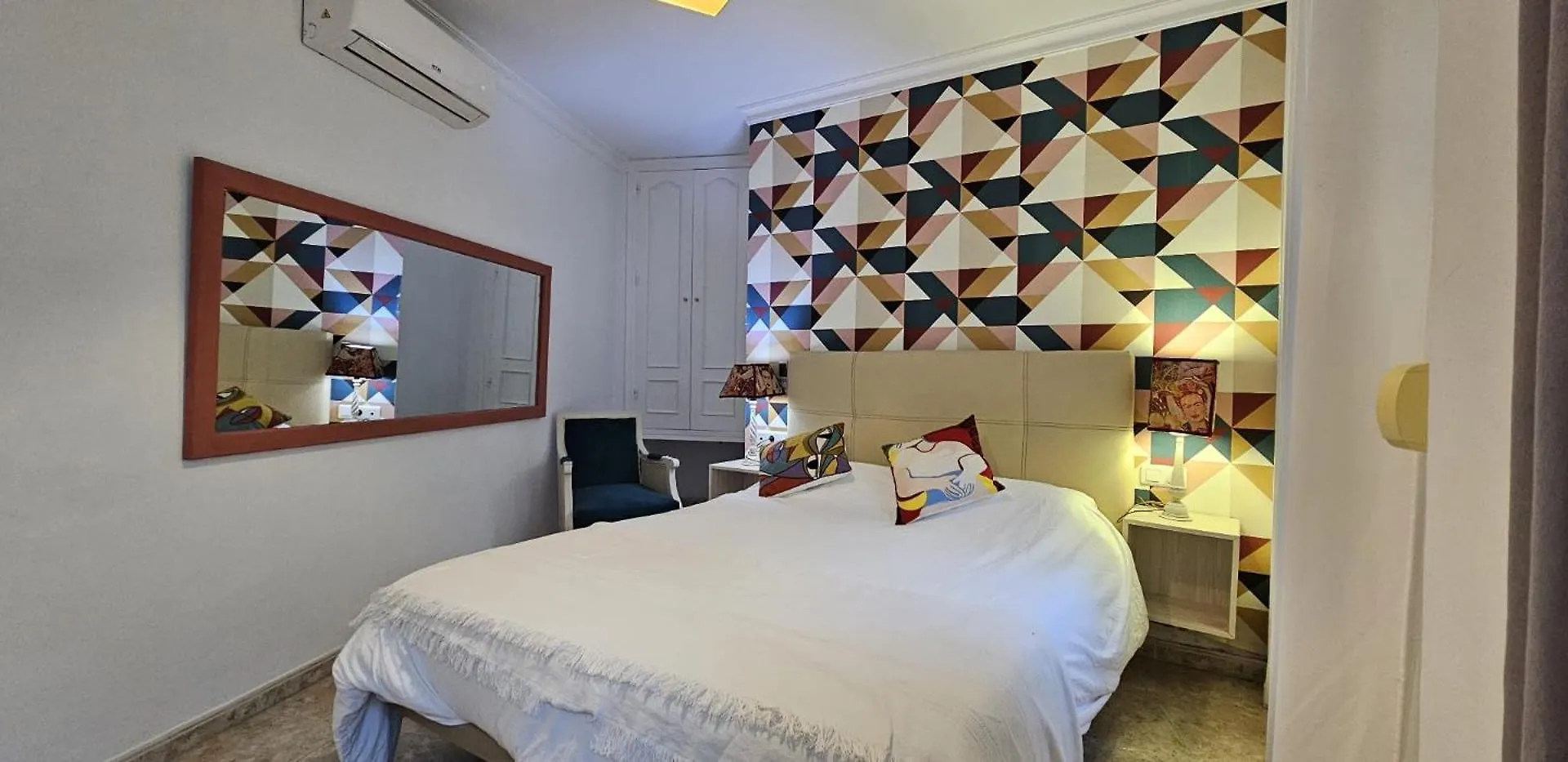 Hostal Luna De Nerja 2*,  Spanien
