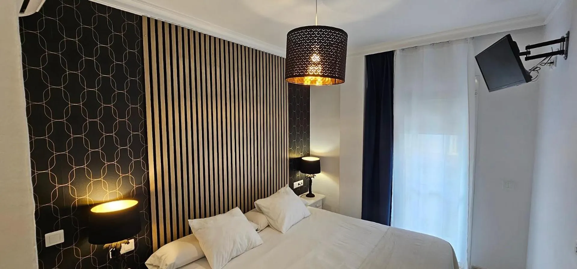 Hostal Luna De Nerja Hotell