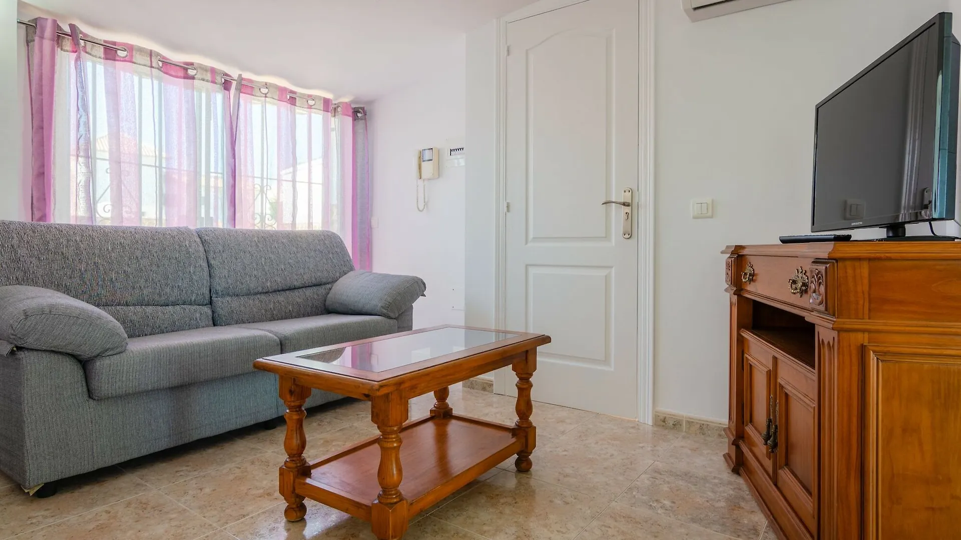 Hotell Hostal Luna De Nerja